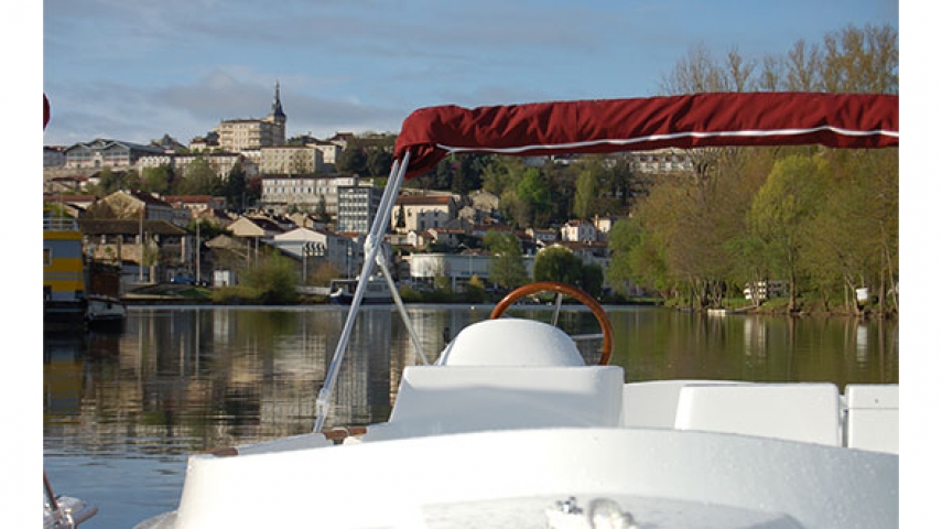 bateaux rouges vue